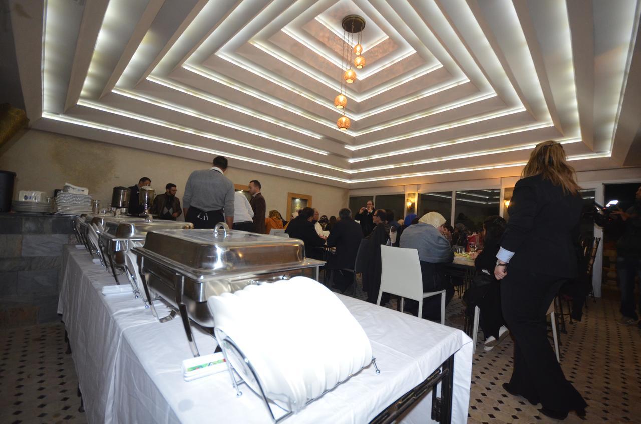 Hotel-Cafe-Restaurant Pyramides, Таза Екстер'єр фото