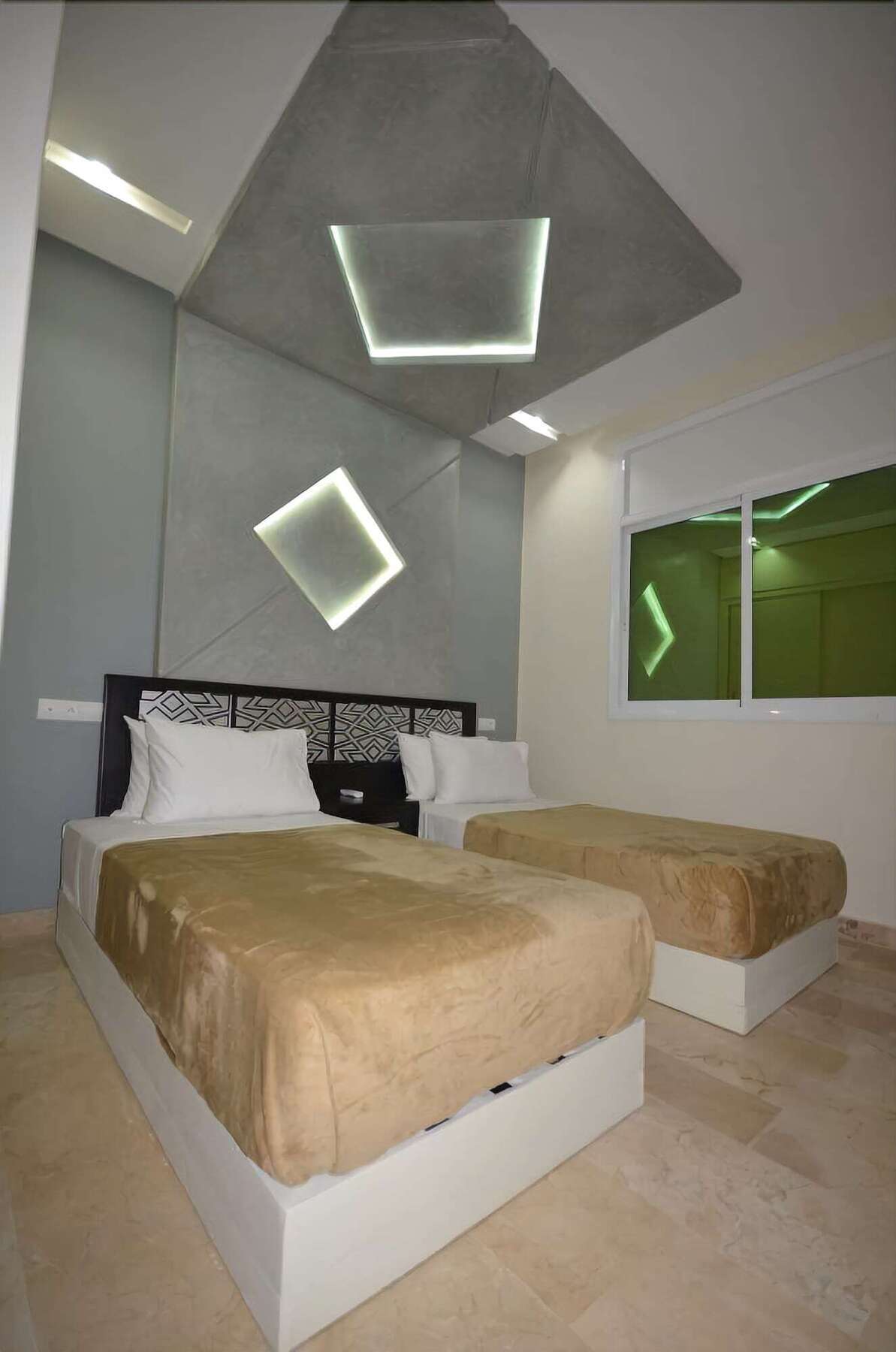 Hotel-Cafe-Restaurant Pyramides, Таза Екстер'єр фото